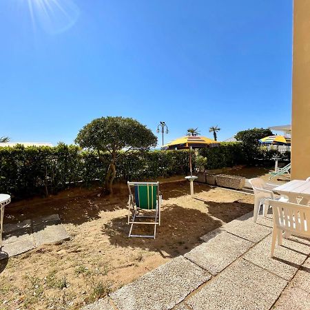 Villa Fronte Mare-Carraro Immobiliare Jesolo - Family Apartments Dış mekan fotoğraf