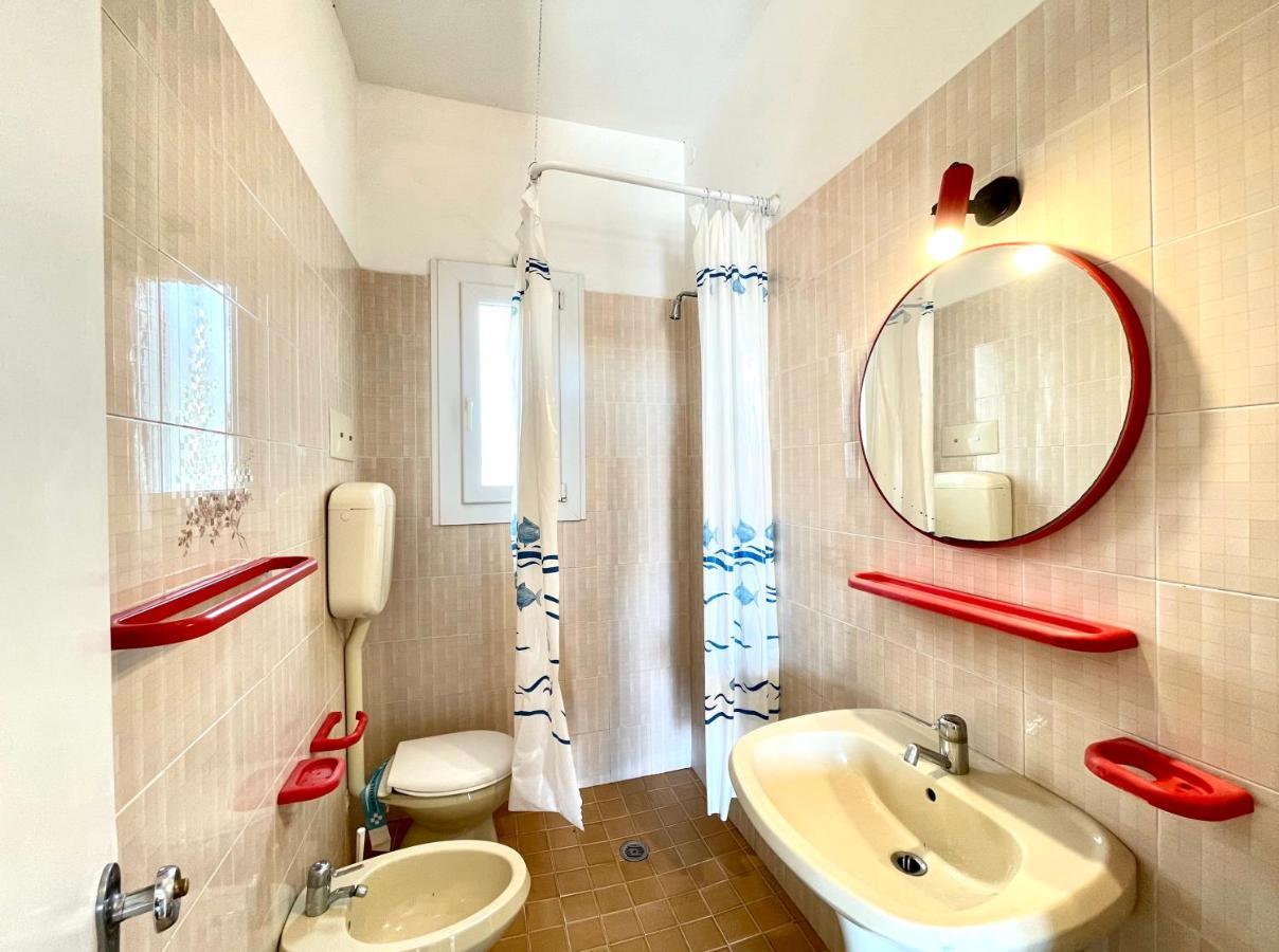 Villa Fronte Mare-Carraro Immobiliare Jesolo - Family Apartments Dış mekan fotoğraf